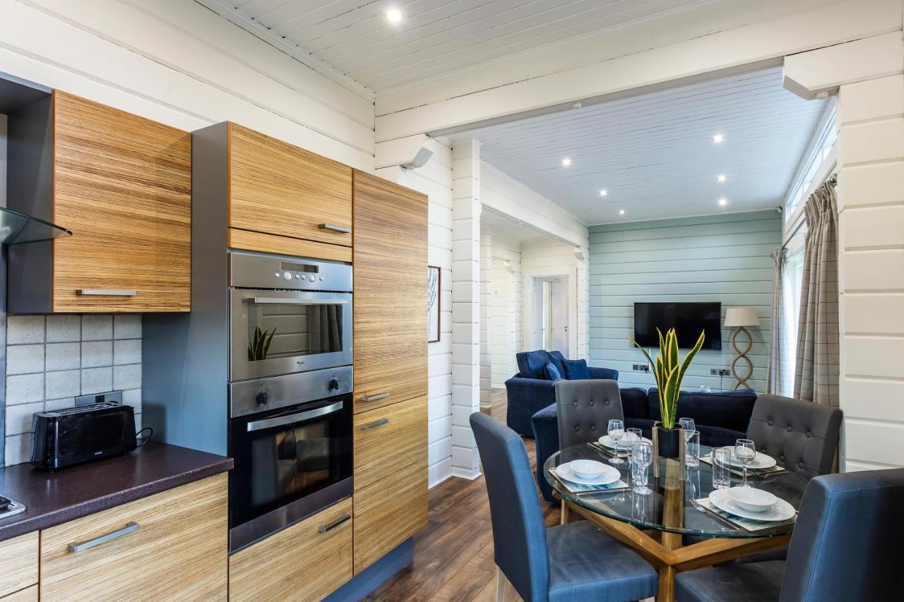 Roydon Marina Village Lodges Exteriér fotografie