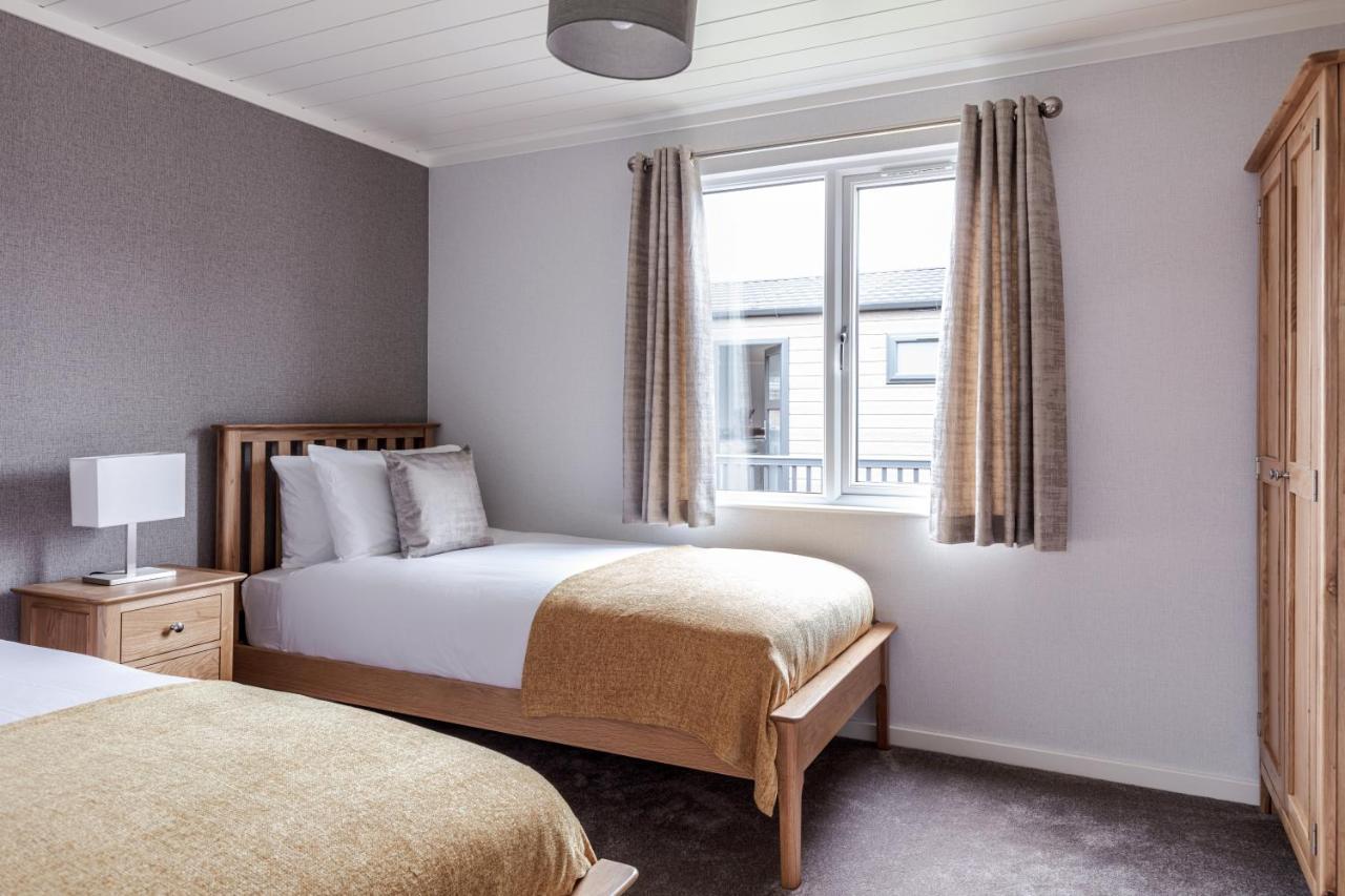 Roydon Marina Village Lodges Exteriér fotografie
