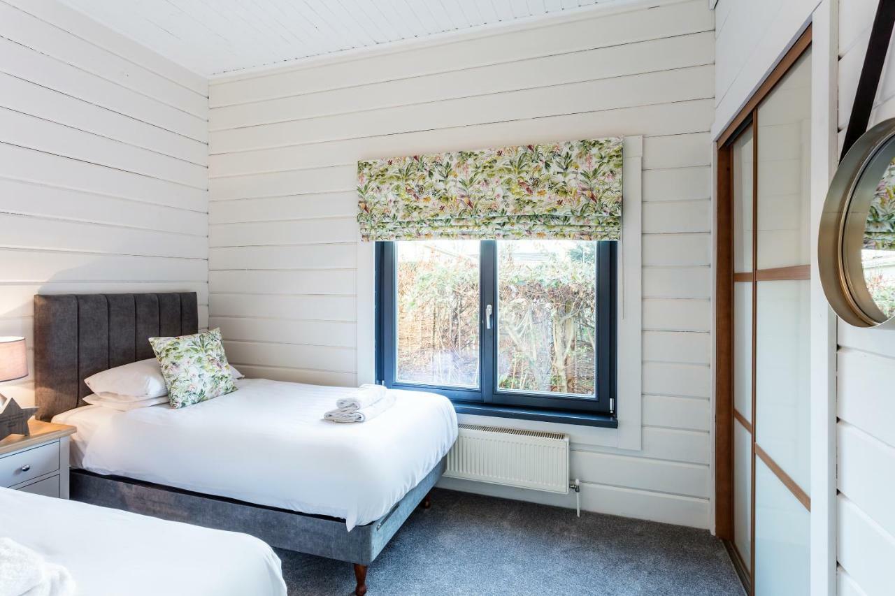 Roydon Marina Village Lodges Exteriér fotografie